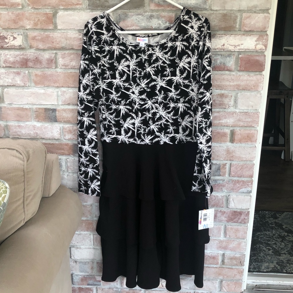 NWT LuLaRoe XL Georgia white and black palm trees